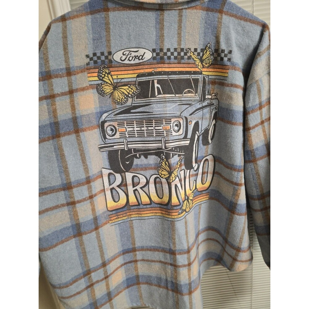 Ford Bronco Licensed Bundle – Plaid Overshirt Jacket + Graphic Tee (XS & L) - Picture 12 of 16